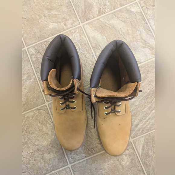 Men's size 12 timberland boots - Picture 2 of 6